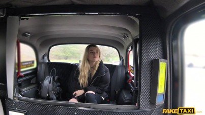 nice ride for her pussy