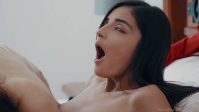 Valentina Nappi shows all her favorite sex toys to Emily 14